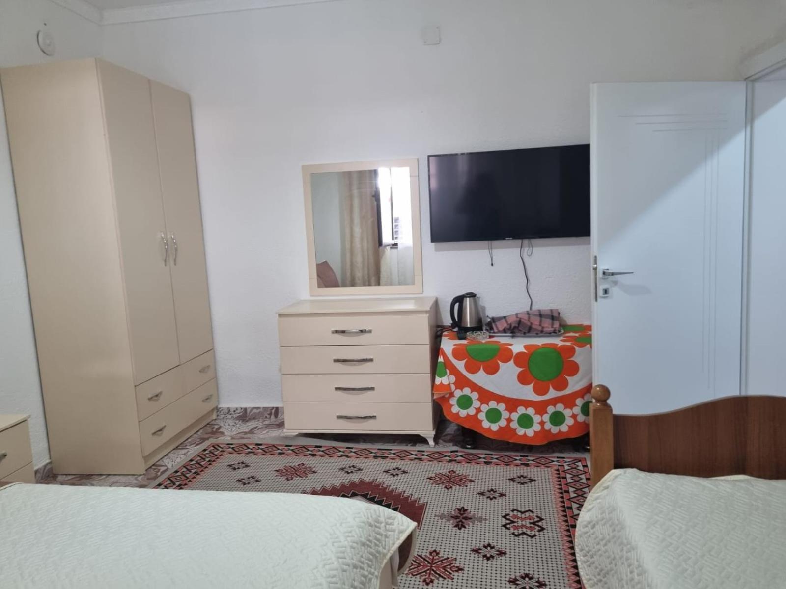 Shuli Apartment *